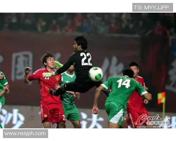 亚洲男足热战阿联酋迎战叙利亚谁能在关键之战中胜出