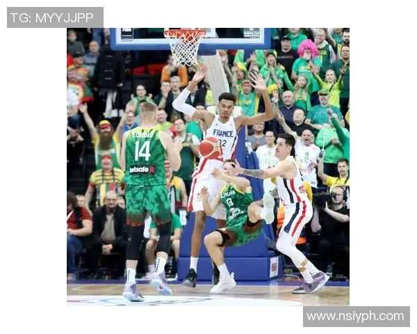 文班亚马法国队首秀狂砍27分震撼意大利引发NBA球探密切关注