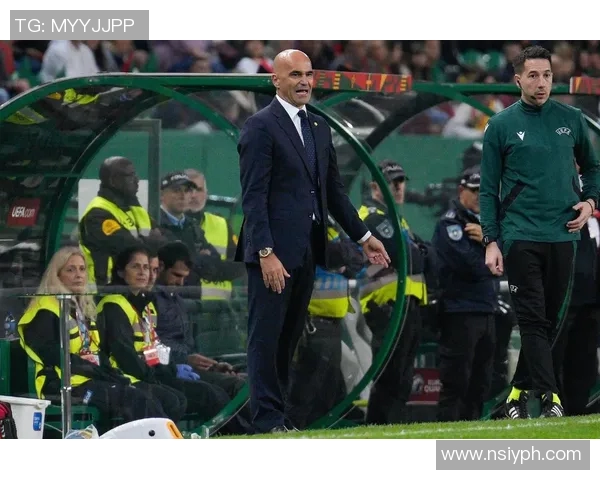 马丁内斯的传奇旅程：从足球场到人生巅峰的精彩故事