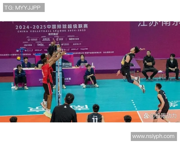 中国男排迎战台山排球力争胜利展现团队精神与竞技风采