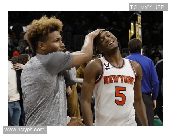 伊曼纽尔奎克利：从新秀到明星的成长之路与篮球梦想