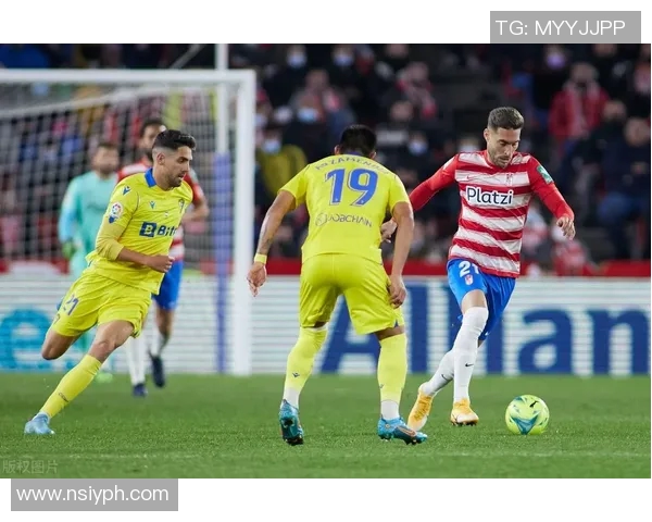 哈德斯联赛对决南安普敦全力争胜期待精彩表现